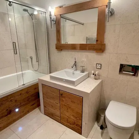 Elegant In Close To Caumasee Flims