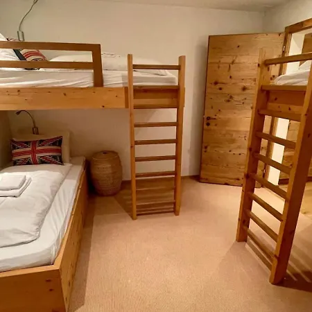 Elegant In Close To Caumasee * Flims