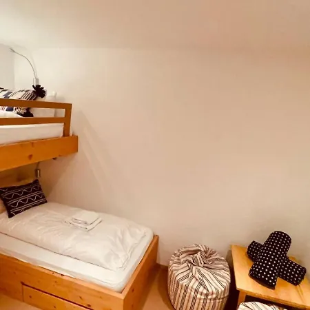 Elegant In Close To Caumasee Flims