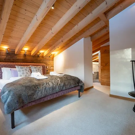Elegant In Close To Caumasee Flims