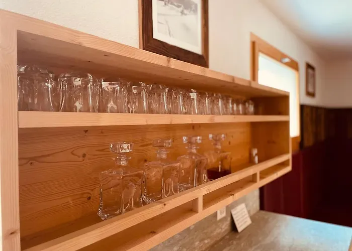 Elegant In Close To Caumasee