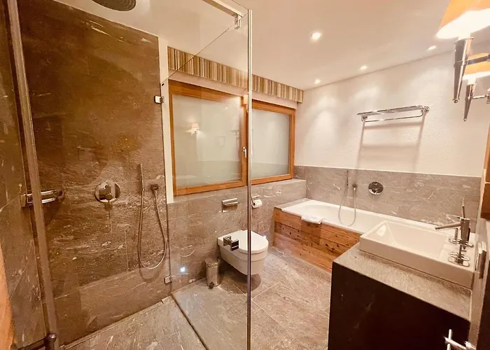 Elegant In Close To Caumasee Flims