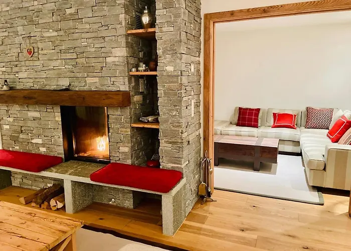 Elegant In Close To Caumasee * Flims