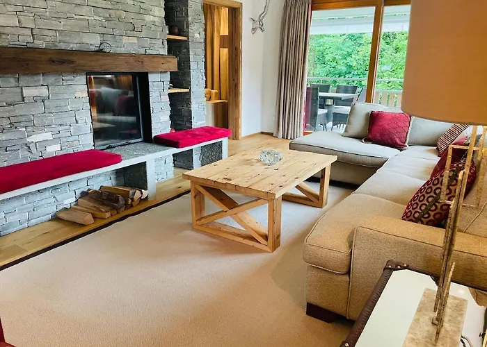 Holiday home Elegant In Close To Caumasee *