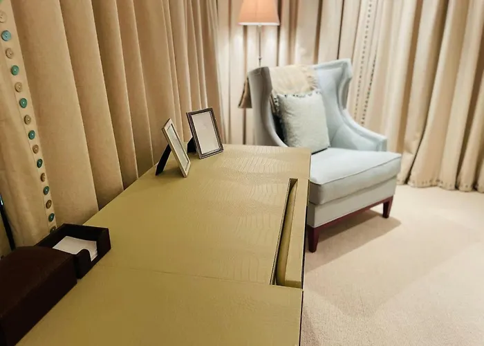 Holiday home Elegant In Close To Caumasee Flims