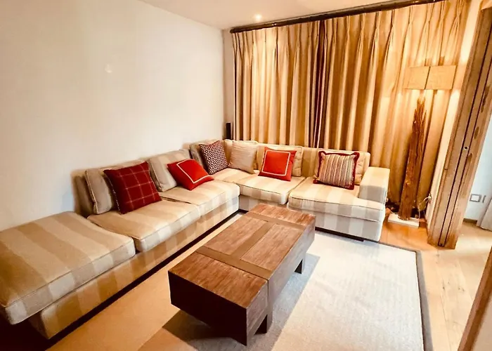 Elegant In Close To Caumasee Flims