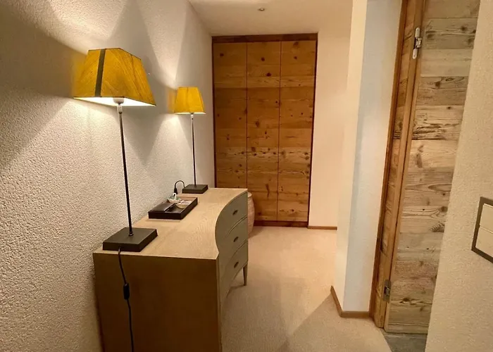 Elegant In Close To Caumasee Flims