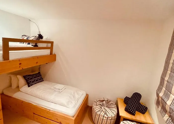 Elegant In Close To Caumasee Flims