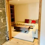Elegant In Close To Caumasee * Flims
