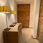 Elegant In Close To Caumasee Flims