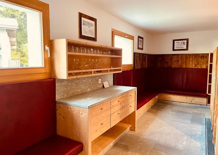 Elegant In Close To Caumasee * Флимс